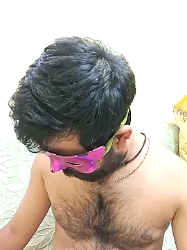 GlassBarge9 online show from March 6, 2026, 7:10 pm