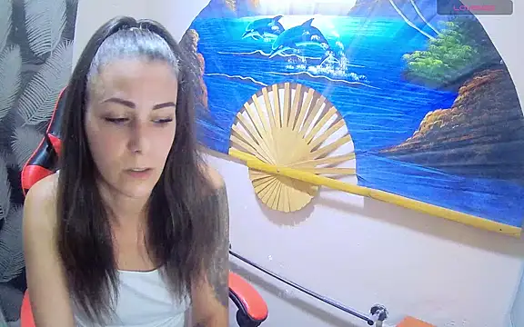 Catbaby32 online show from October 17, 2025, 8:33 pm