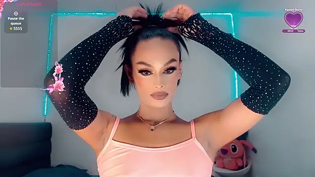 Snapshot of _Riannagarcia_ chatting on October 8, 2025, 3:04 am Riannagarcia online show from October 8, 2025, 3:04 am