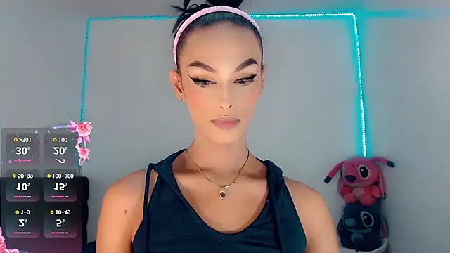 Snapshot of _Riannagarcia_ chatting on October 11, 2025, 3:17 am Riannagarcia online show from October 11, 2025, 3:17 am