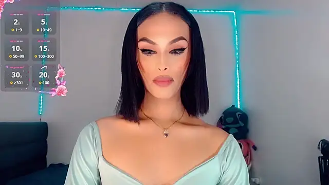 Snapshot of _Riannagarcia_ chatting on October 17, 2025, 4:26 am Riannagarcia online show from October 17, 2025, 4:26 am