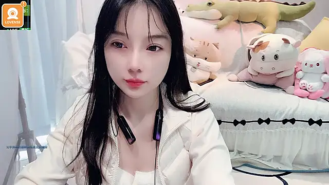 AKiKi711 online show from October 30, 2025, 4:36 am