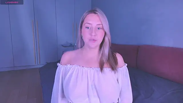 Snapshot of Oh_mylissa chatting on July 6, 2026, 8:11 pm Oh mylissa online show from July 6, 2026, 8:11 pm