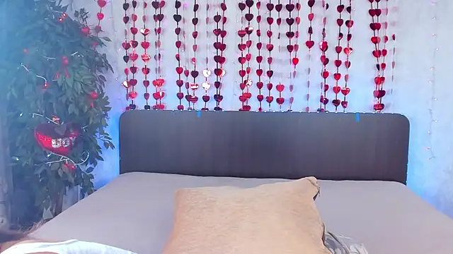 Milana Crystal  online show from February 23, 2025, 11:55 am