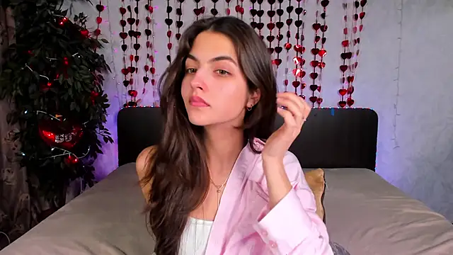 Milana Crystal  online show from March 3, 2025, 5:50 pm