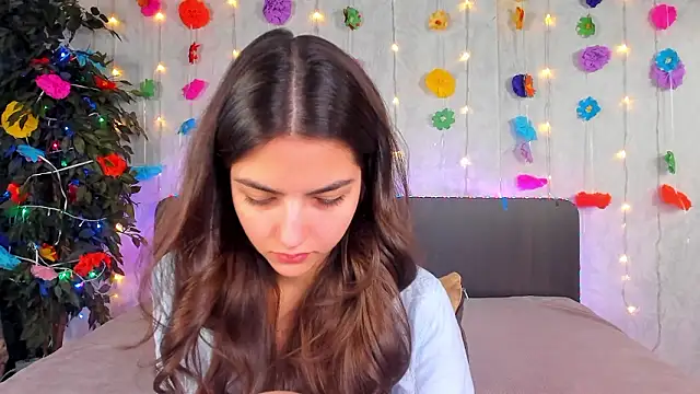 Milana Crystal  online show from March 11, 2026, 8:09 am