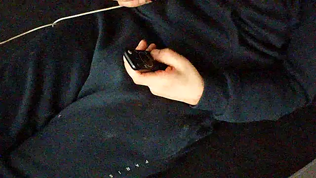 Snapshot of kiksnap-meistro5 chatting on February 13, 2026, 5:31 pm kiksnap-meistro5 online show from February 13, 2026, 5:31 pm