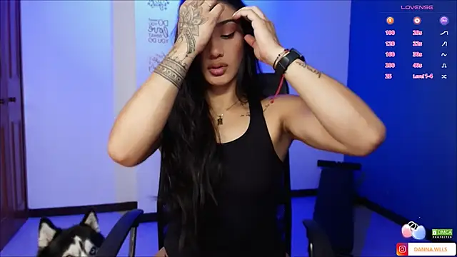 Snapshot of Dannawells chatting on December 7, 2024, 10:34 am Dannawells online show from December 7, 2024, 10:34 am