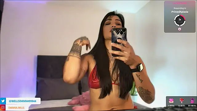 Snapshot of Dannawells chatting on September 19, 2025, 1:01 pm Dannawells online show from September 19, 2025, 1:01 pm