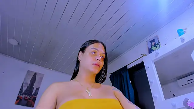 Snapshot of LatinVenuz chatting on March 27, 2026, 6:08 am LatinVenuz online show from March 27, 2026, 6:08 am