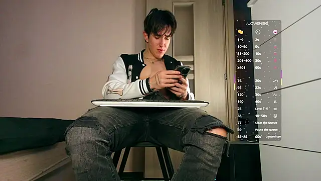 ChristianLevine  online show from January 7, 2026, 4:48 am