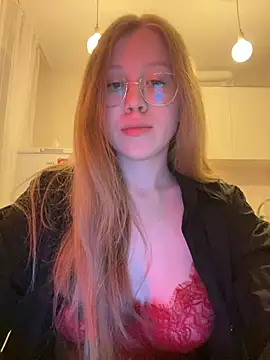 Eva Weyne online show from February 4, 2025, 6:27 pm