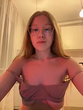 Eva Weyne online show from February 28, 2025, 3:26 pm