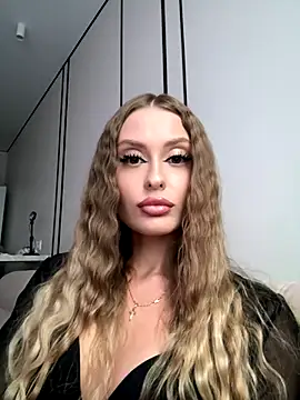 Snapshot of Sweet__Milly chatting on September 12, 2025, 2:39 pm Sweet Milly online show from September 12, 2025, 2:39 pm