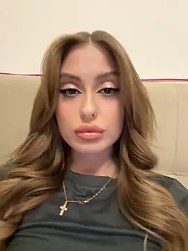 Sweet  Milly online show from March 21, 2026, 4:54 pm