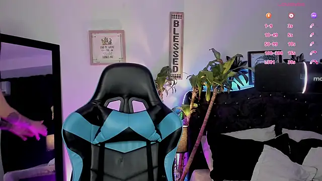 devlin violett online show from February 19, 2025, 3:39 am