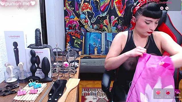 leah  smiith online show from February 26, 2026, 2:32 am