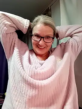 irinamaux online show from February 6, 2026, 3:59 pm