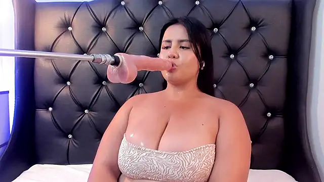 Snapshot of sweett_katty_ chatting on February 26, 2025, 8:22 pm sweett katty online show from February 26, 2025, 8:22 pm