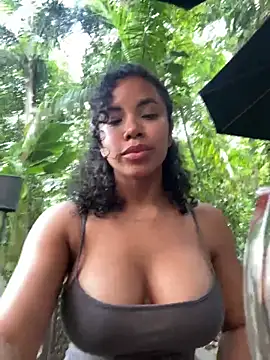 Brunettexio online show from December 22, 2024, 8:58 pm