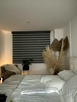 Brunettexio online show from September 25, 2025, 11:41 pm