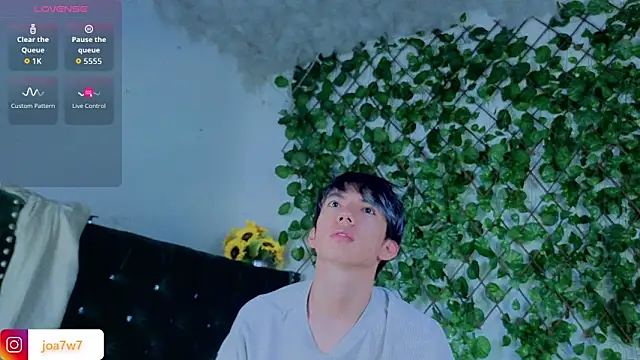 Levii Ackermann online show from December 2, 2025, 2:34 pm