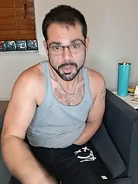 Zander823 online show from February 19, 2026, 4:41 am