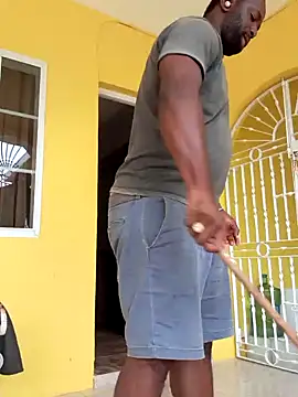 Snapshot of Bighood_T chatting on December 22, 2024, 7:10 pm Bighood T online show from December 22, 2024, 7:10 pm