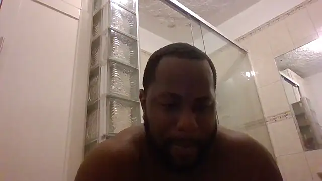 Snapshot of Bighood_T chatting on February 16, 2026, 5:14 am Bighood T online show from February 16, 2026, 5:14 am