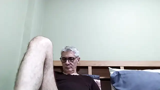 BIGUNCUTHARDCOCK online show from October 30, 2025, 1:12 pm