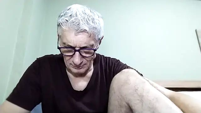 BIGUNCUTHARDCOCK online show from November 24, 2025, 2:00 am