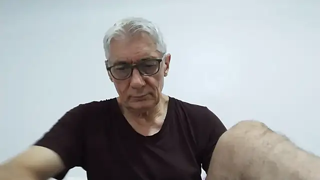 Snapshot of BIGUNCUTHARDCOCK chatting on June 13, 2026, 11:57 pm BIGUNCUTHARDCOCK online show from June 13, 2026, 11:57 pm