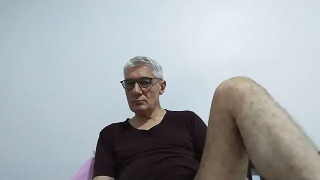 Snapshot of BIGUNCUTHARDCOCK chatting on June 15, 2026, 12:13 am BIGUNCUTHARDCOCK online show from June 15, 2026, 12:13 am