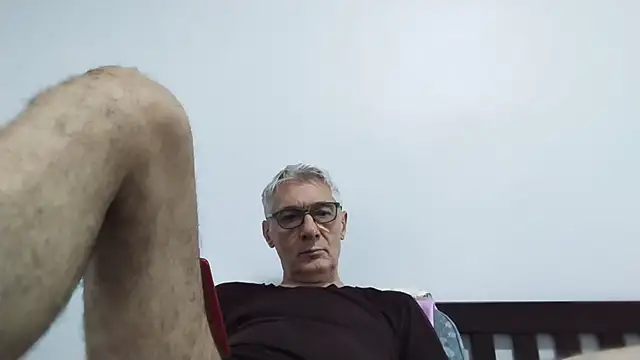 Snapshot of BIGUNCUTHARDCOCK chatting on June 16, 2026, 12:35 am BIGUNCUTHARDCOCK online show from June 16, 2026, 12:35 am