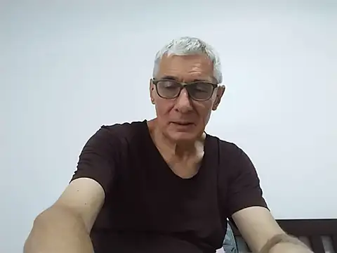 Snapshot of BIGUNCUTHARDCOCK chatting on July 2, 2026, 3:23 am BIGUNCUTHARDCOCK online show from July 2, 2026, 3:23 am