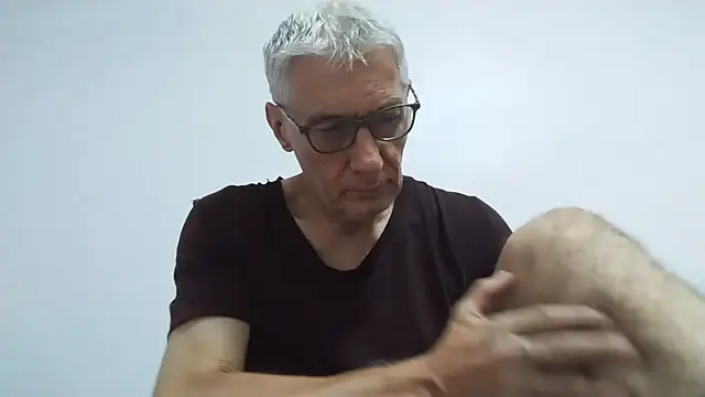 Snapshot of BIGUNCUTHARDCOCK chatting on July 13, 2026, 11:51 pm BIGUNCUTHARDCOCK online show from July 13, 2026, 11:51 pm