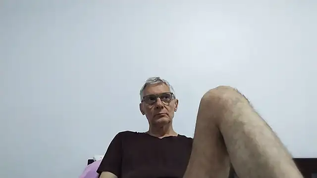 Snapshot of BIGUNCUTHARDCOCK chatting on July 20, 2026, 11:51 pm BIGUNCUTHARDCOCK online show from July 20, 2026, 11:51 pm