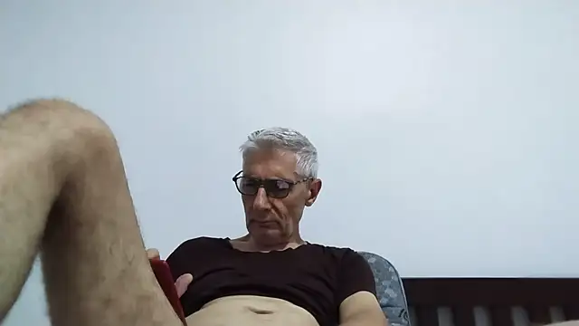 Snapshot of BIGUNCUTHARDCOCK chatting on July 28, 2026, 12:18 am BIGUNCUTHARDCOCK online show from July 28, 2026, 12:18 am