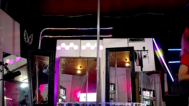 Snapshot of MadisonMarie chatting on October 26, 2025, 6:30 am MadisonMarie online show from October 26, 2025, 6:30 am