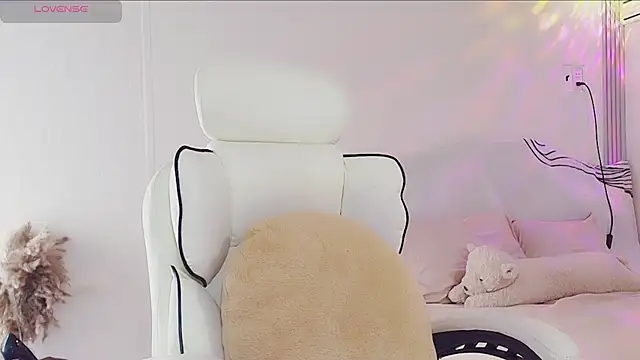 Luli-bae online show from September 26, 2025, 3:21 am