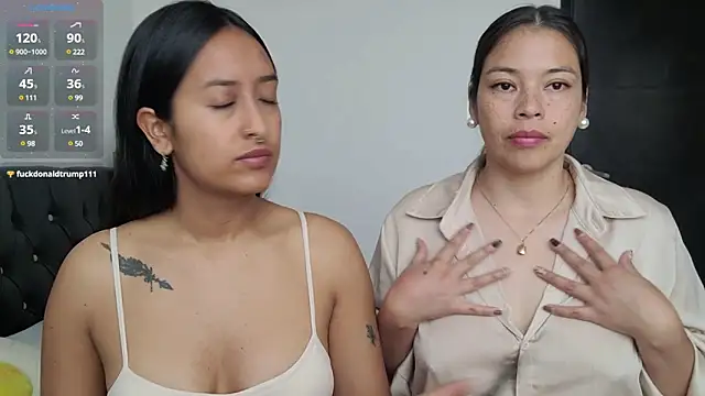 Snapshot of 2SummerLove1 chatting on December 9, 2024, 3:22 pm 2SummerLove1 online show from December 9, 2024, 3:22 pm