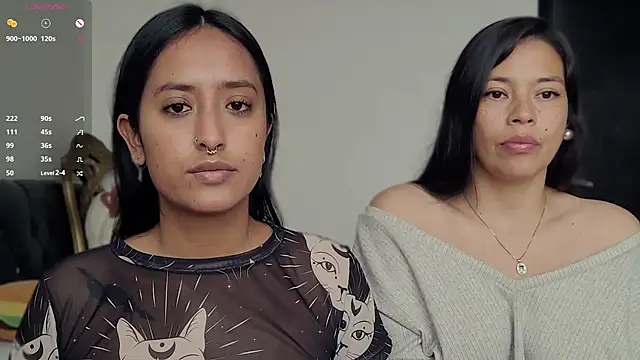 Snapshot of 2SummerLove1 chatting on December 30, 2024, 7:42 pm 2SummerLove1 online show from December 30, 2024, 7:42 pm