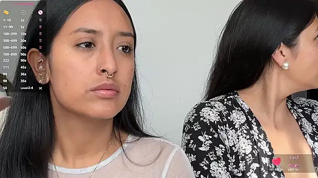 Snapshot of 2SummerLove1 chatting on March 8, 2025, 8:35 pm 2SummerLove1 online show from March 8, 2025, 8:35 pm