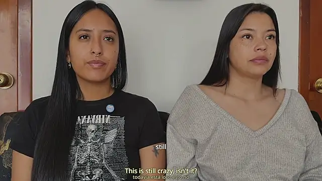 Snapshot of 2SummerLove1 chatting on November 12, 2025, 3:34 pm 2SummerLove1 online show from November 12, 2025, 3:34 pm