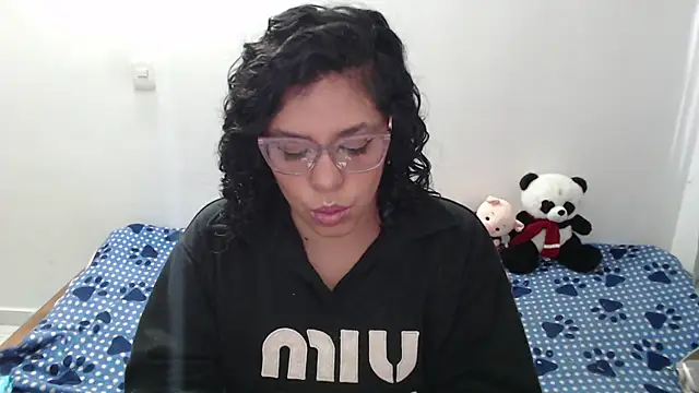 Snapshot of Anne_purple chatting on June 3, 2026, 1:03 pm Anne purple online show from June 3, 2026, 1:03 pm