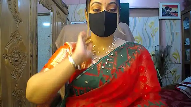 Snapshot of SohanaSabaSexy chatting on December 15, 2025, 5:17 pm SohanaSabaSexy online show from December 15, 2025, 5:17 pm