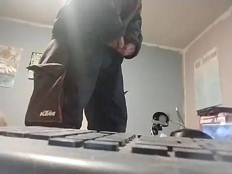 Snapshot of rockpimp chatting on November 25, 2025, 2:11 am rockpimp online show from November 25, 2025, 2:11 am