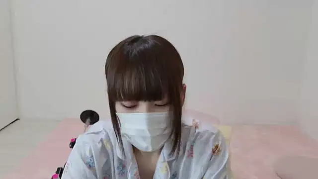 hi---chan- online show from September 10, 2025, 6:08 pm