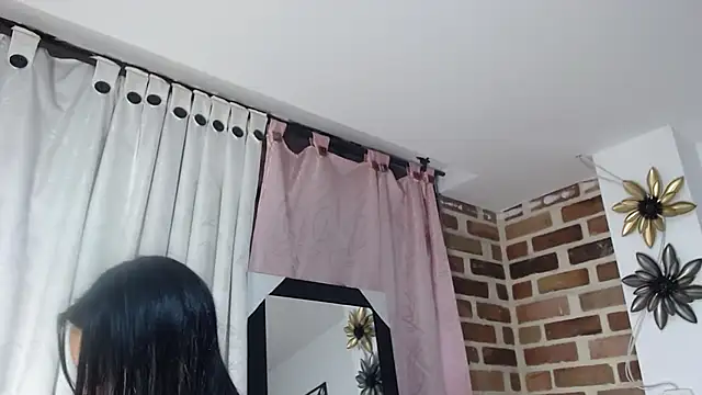 Snapshot of Dulce_Mariie chatting on June 9, 2026, 9:26 pm Dulce Mariie online show from June 9, 2026, 9:26 pm