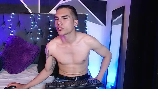 Snapshot of _Tattoo_Couple chatting on January 12, 2025, 12:28 am Tattoo Couple online show from January 12, 2025, 12:28 am